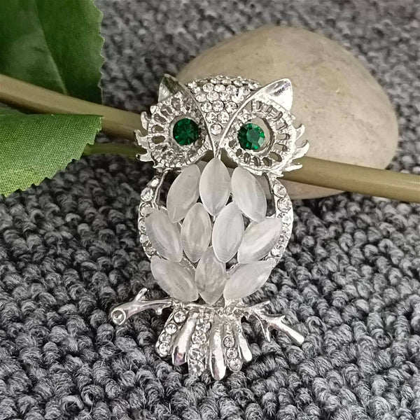 Mio Queena - Rhinestone Owl Brooch: Silver