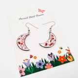Mio Queena - Floral Crescent Moon Pendant Dangle Earrings with Pink and Red Dried Flowers