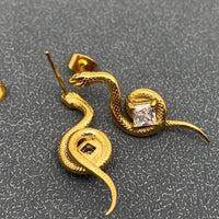 Mio Queena - Snake Coiled Zircon Post Earrings