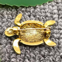 Mio Queena - Enamel Turtle Brooch