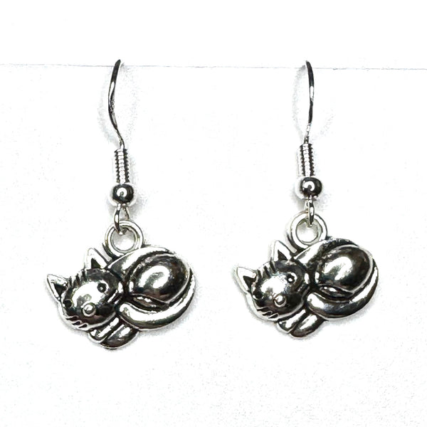 Amy Foxy Style Handmade Earrings - Shiny Cozy Cat