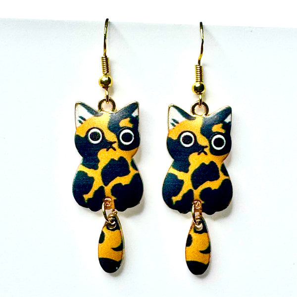 Amy Foxy Style Handmade Earrings - Cat Charm with Golden Hooks: Orange and Black Calico