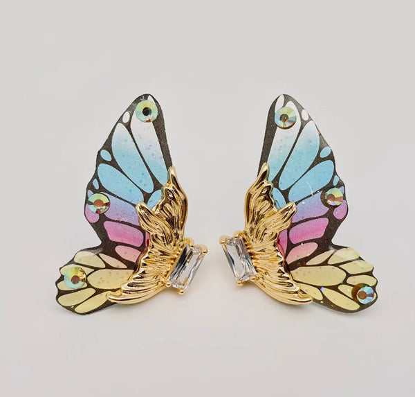 Mio Queena - Gradient Butterfly Wings Stud Earrings: Ombré Pastel Rhinestone - Gold