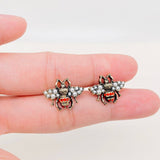 Mio Queena - Vintage Mini Bee Stud Earrings