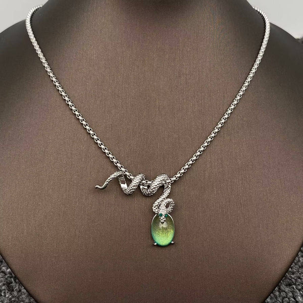 Mio Queena - Snake Charm Necklace