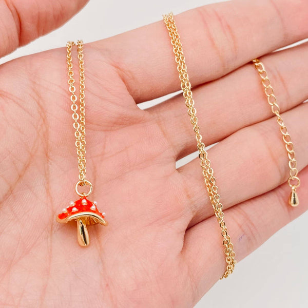 Mio Queena - Mini Red Enamel Mushroom Pendant Necklace