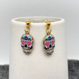 Mio Queena - Sugar Skull Post Earrings: Pink Heart Eyes