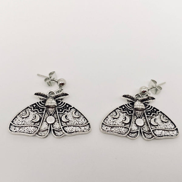 Mio Queena - Gothic Sun Moon Moth Earrings: Studs
