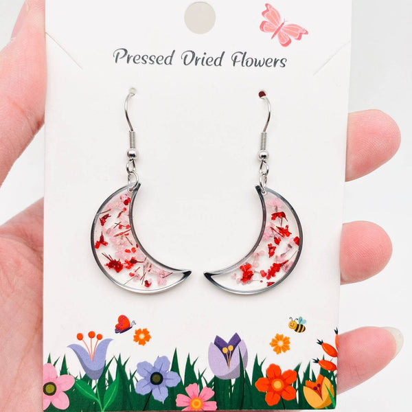 Mio Queena - Floral Crescent Moon Pendant Dangle Earrings with Pink and Red Dried Flowers